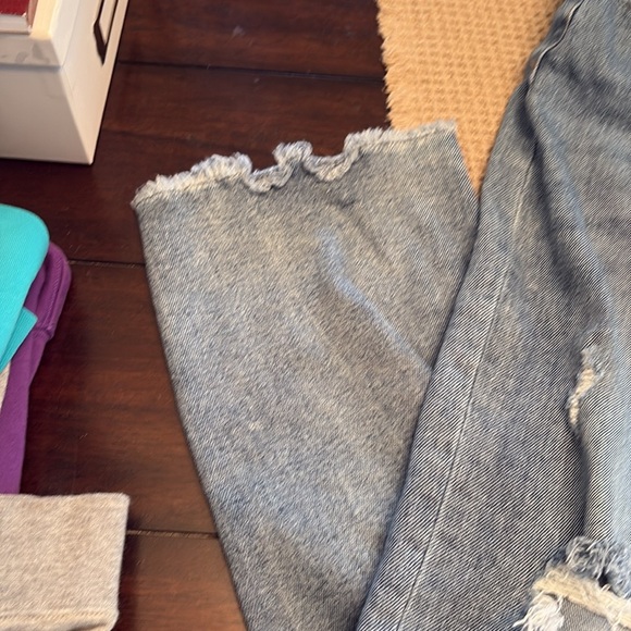 Kendall & Kylie Light Blue Distressed Boyfriend Jeans - Picture 2 of 3